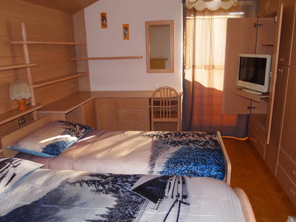 Ciasa Giorgina Apartman Pozza di Fassa Kültér fotó